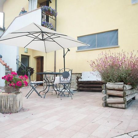 Bed and Breakfast Il Castagno Montemonaco Esterno foto