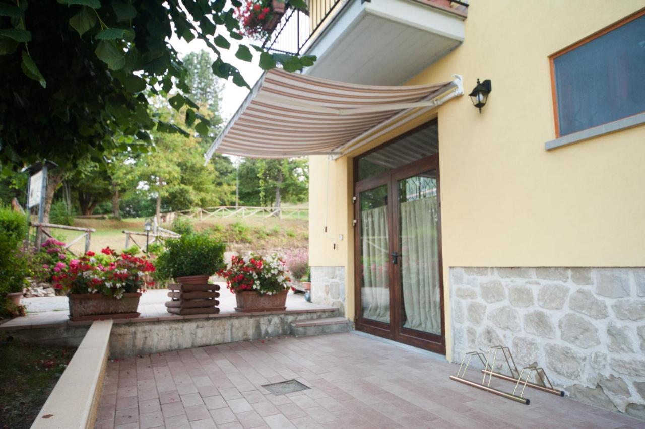 Bed and Breakfast Il Castagno Montemonaco Esterno foto