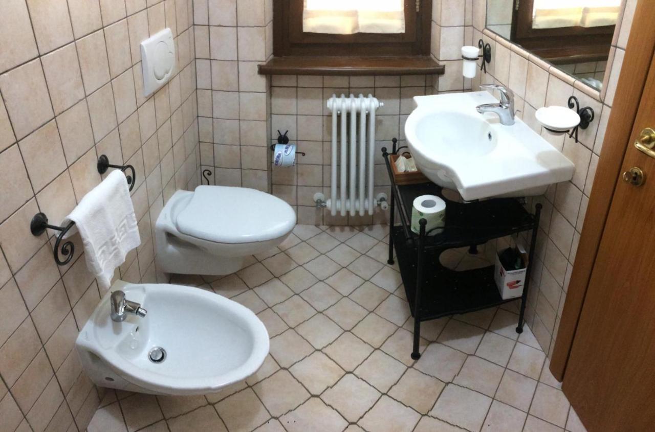 Bed and Breakfast Il Castagno Montemonaco Esterno foto