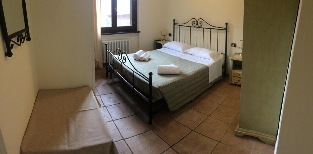 Bed and Breakfast Il Castagno Montemonaco Esterno foto